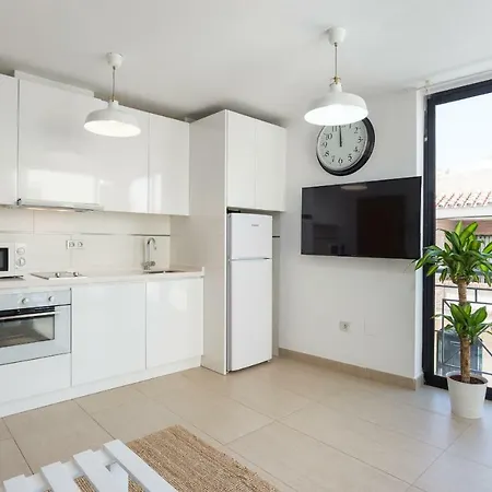 Ma3a-apt With Rooftops-next To Old Town Apartment