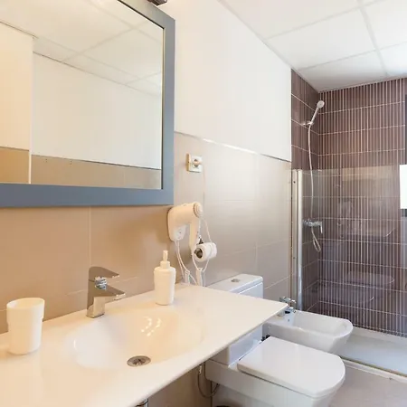 Ma3a-apt With Rooftops-next To Old Town *